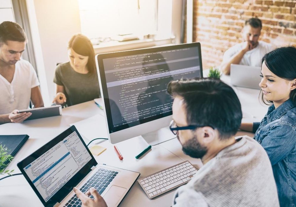 Yellow and black simple digital marketing agency banner (1212 × 606 px) (1200 × 700 px) (1200 × 700 px) (16)